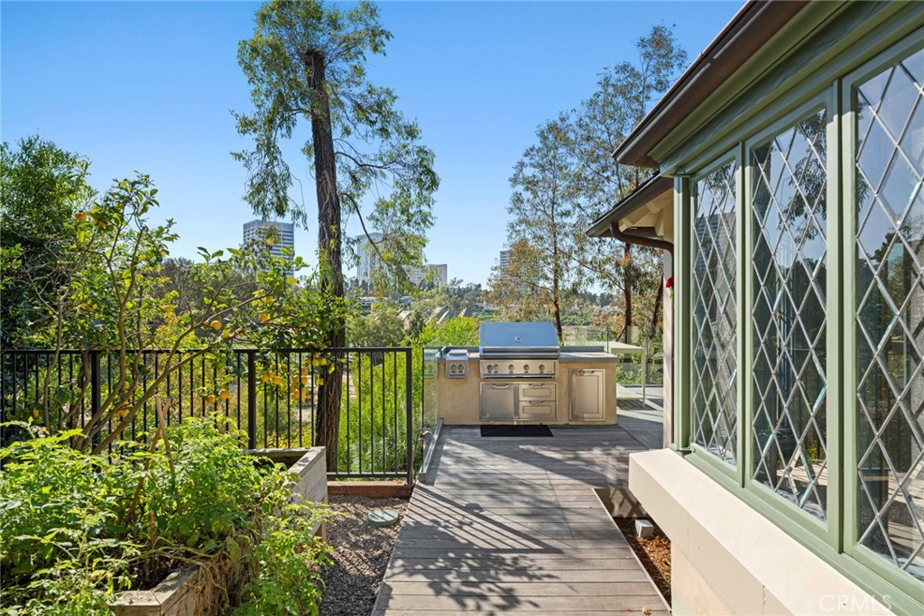 1 Cypress Point Lane