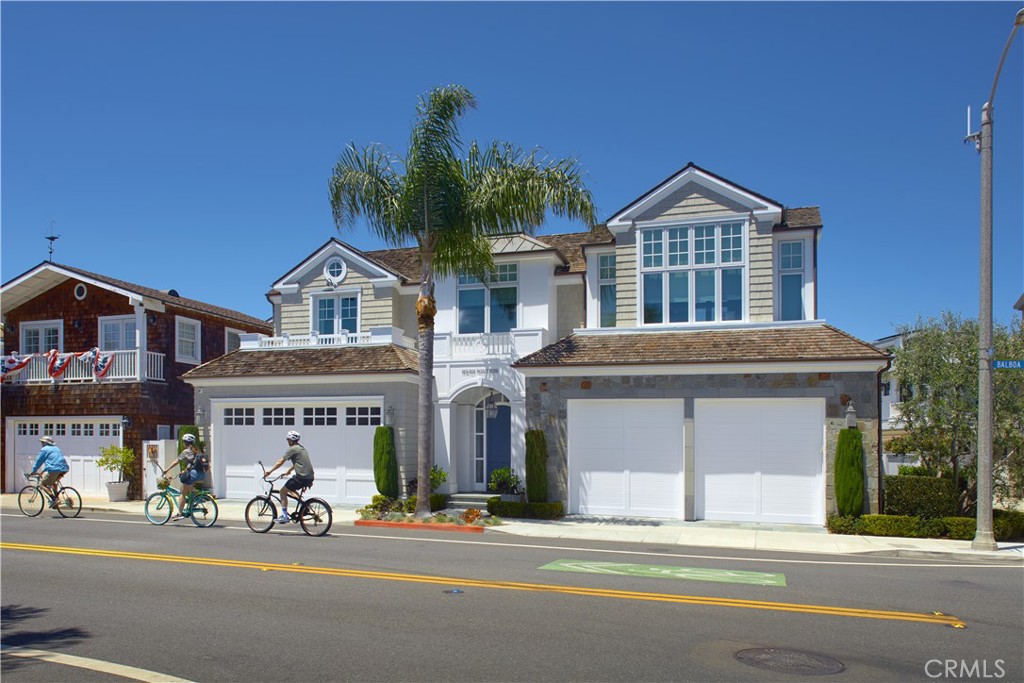 1324 E Balboa Boulevard