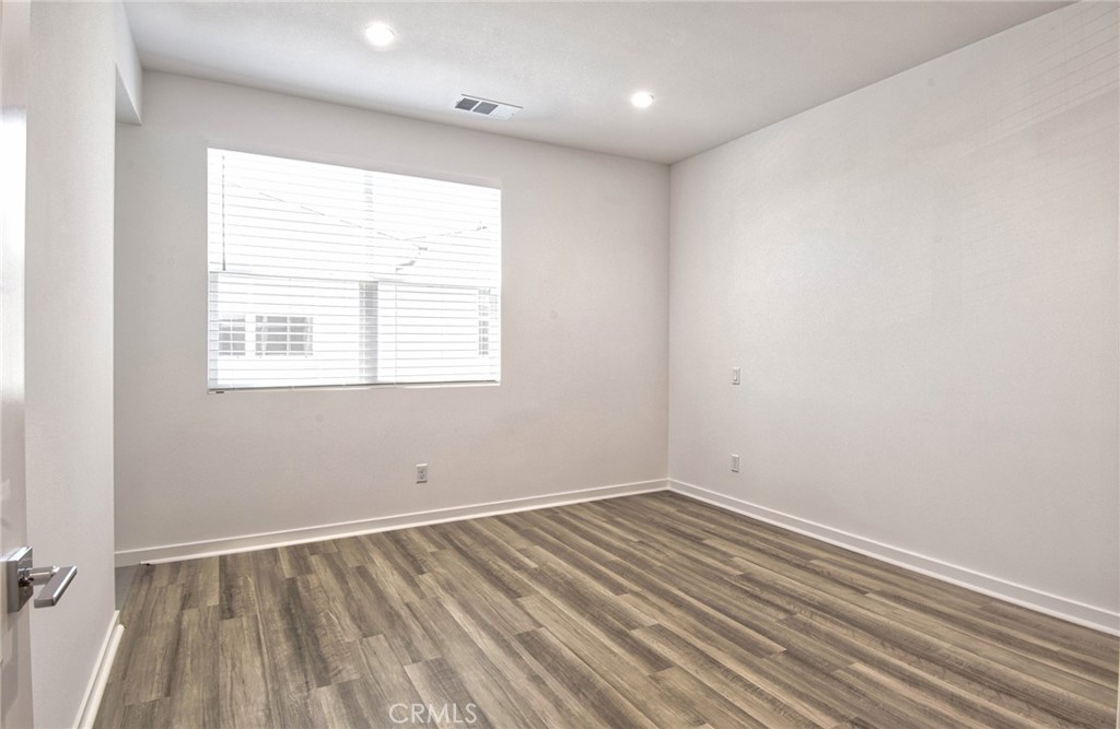 1182 Winslow Lane