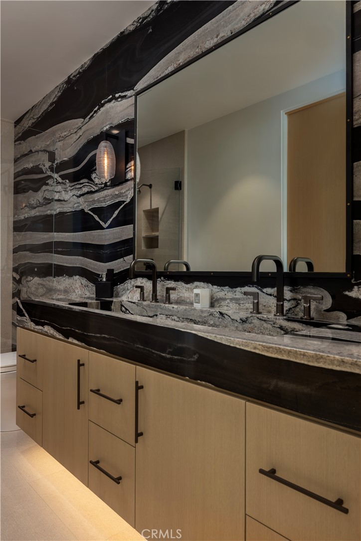 1700 E Oceanfront