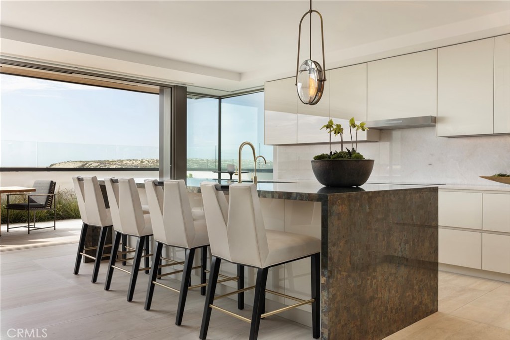 1700 E Oceanfront