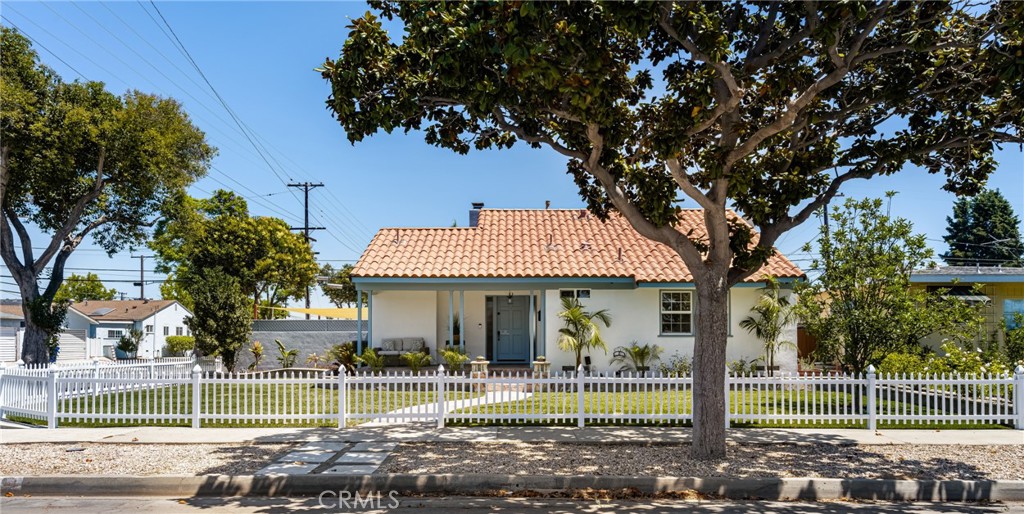 3684 Woodruff Avenue