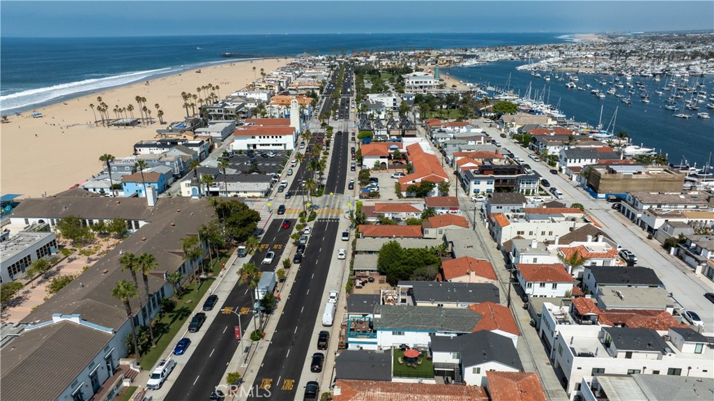 1324 W Balboa Boulevard