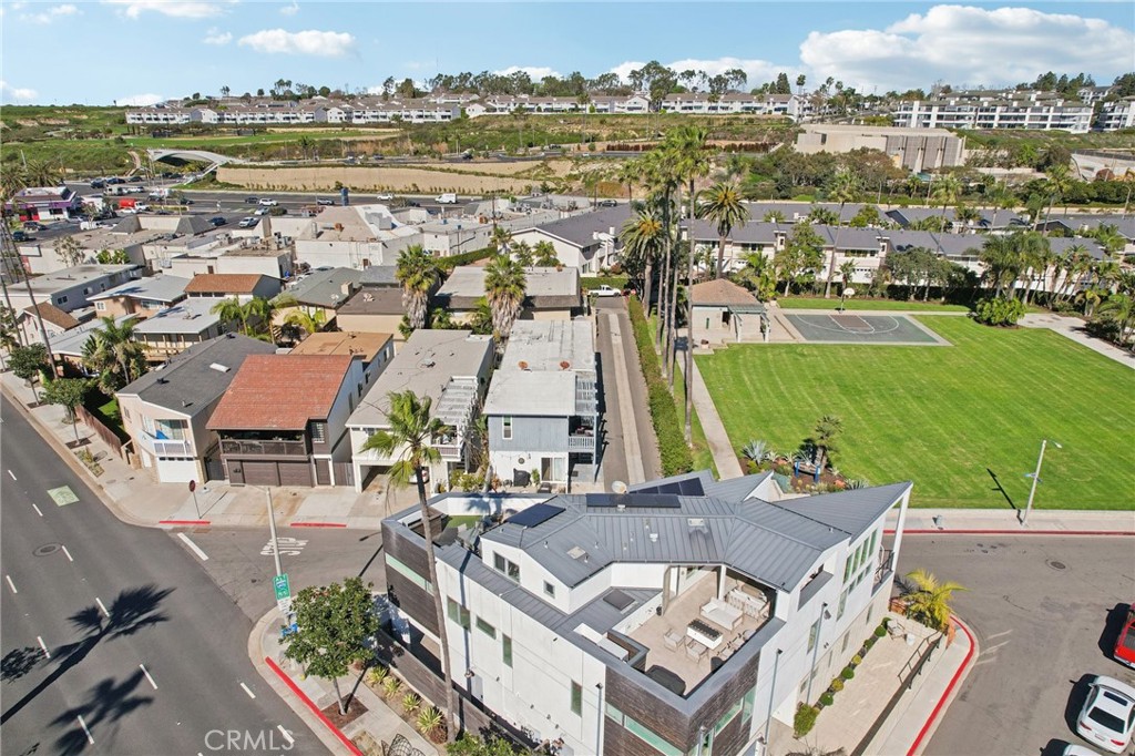 4404 Channel Place