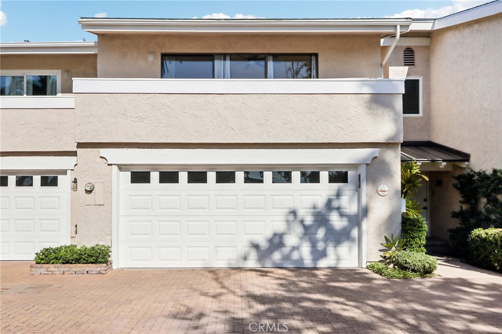 4453 W Coast