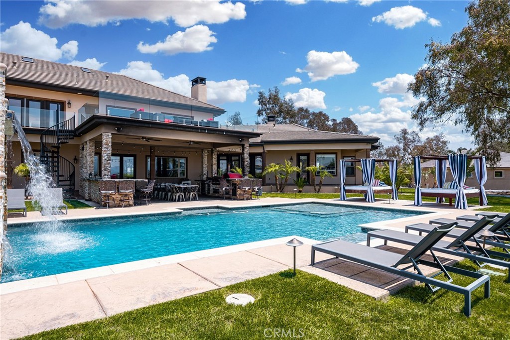 39625 Calle Cabernet