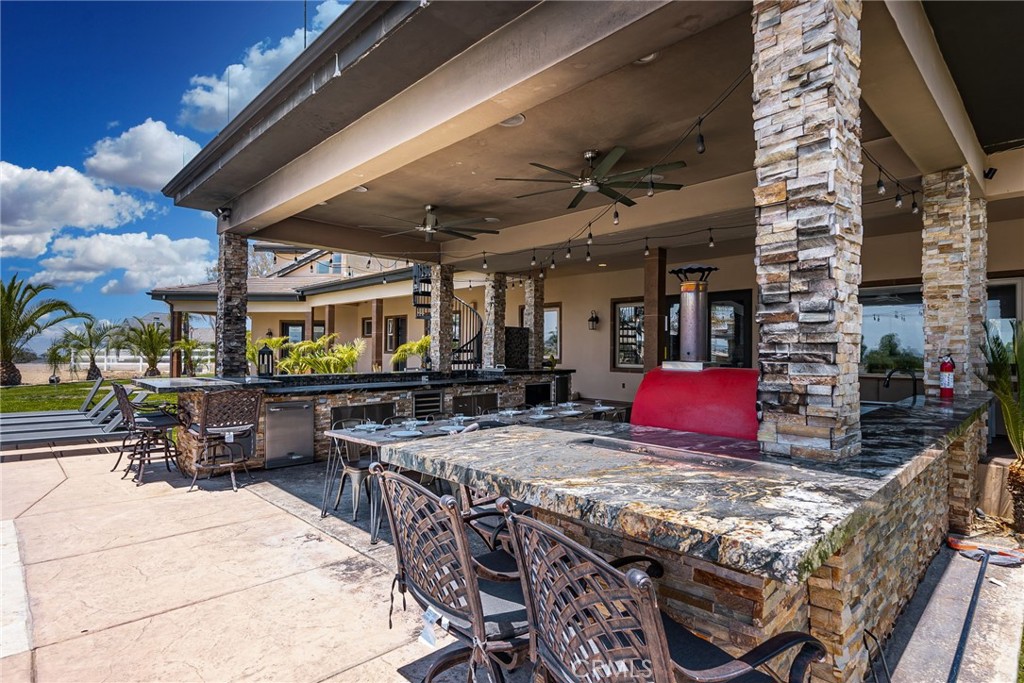 39625 Calle Cabernet