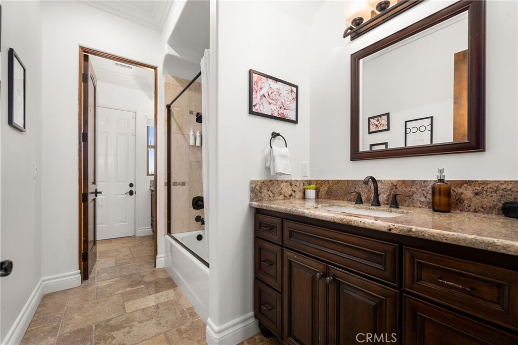 39625 Calle Cabernet