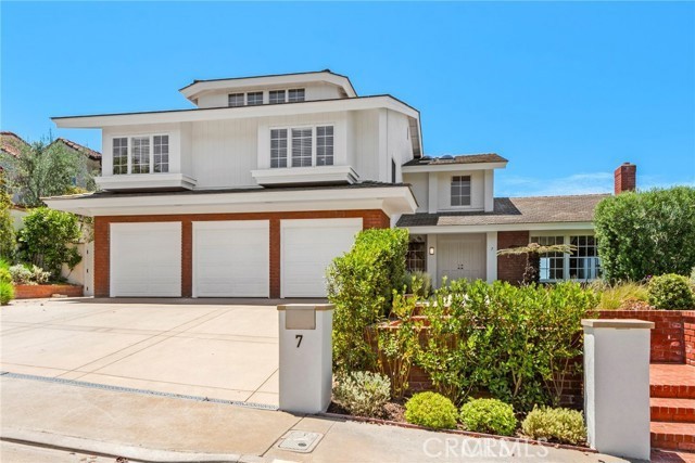 7 San Mateo Way