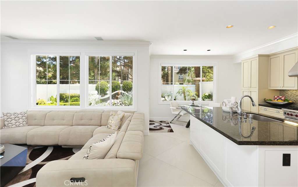 7 Lyon