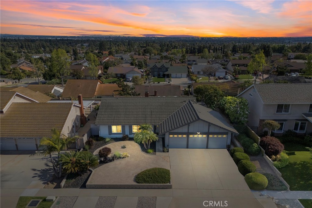 2424 Camino Rey