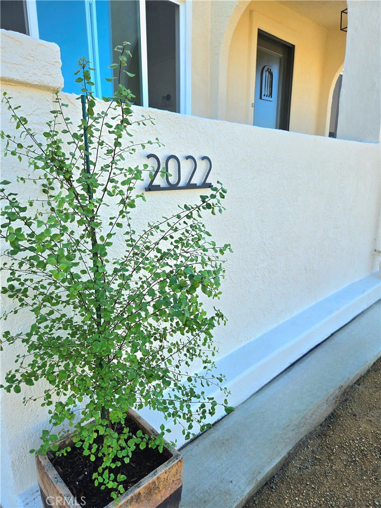 2022 W 75th Street