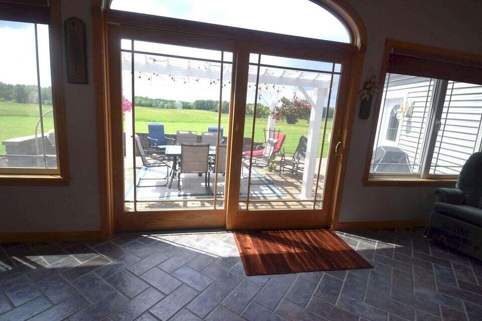 18 River Road