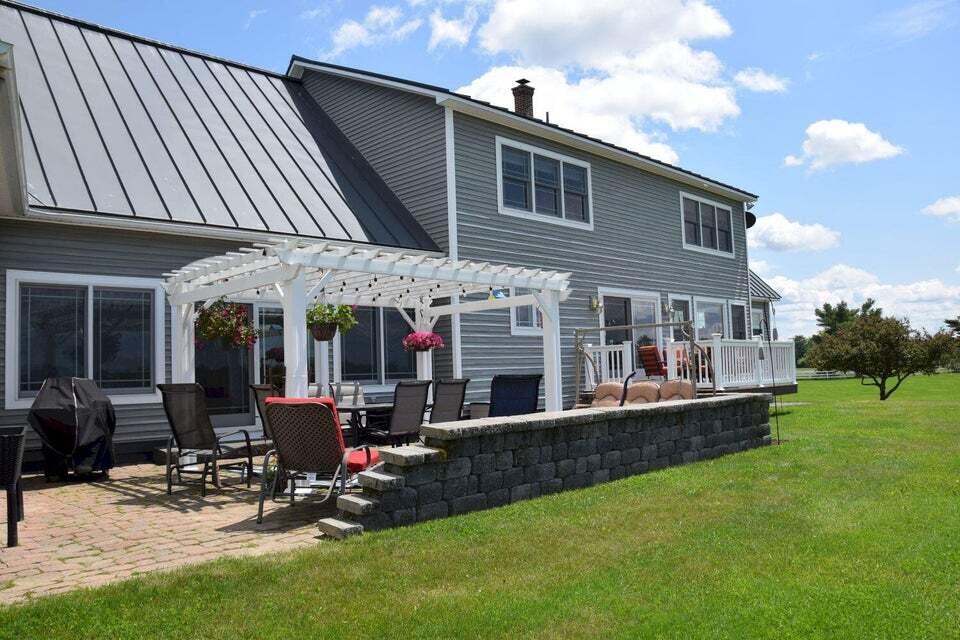 18 River Road