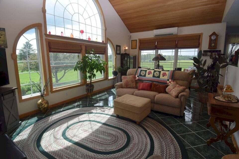 18 River Road
