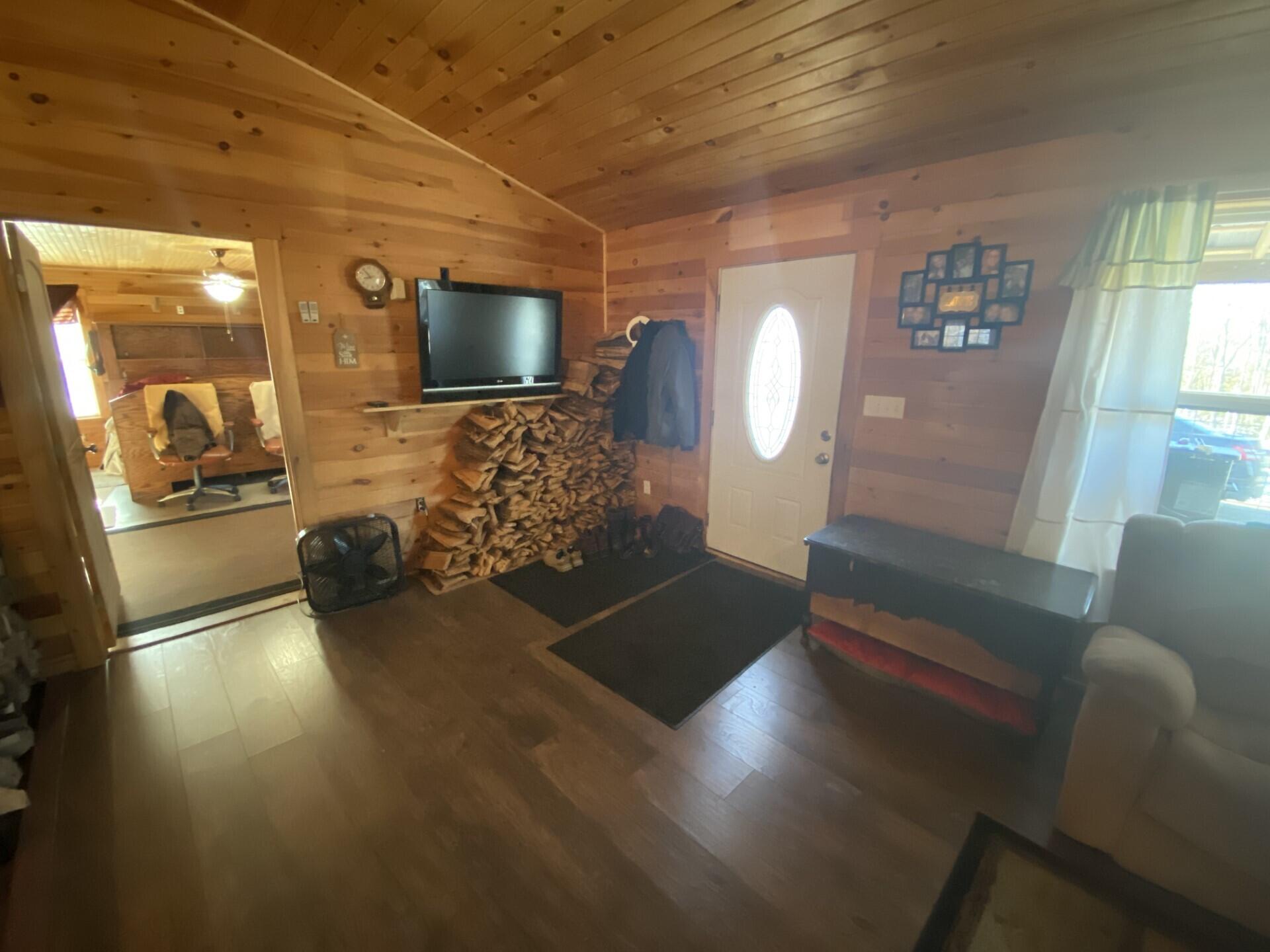 1518 Bucksmills Road