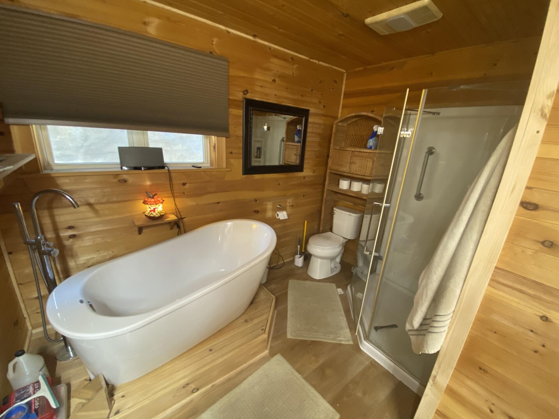 1518 Bucksmills Road