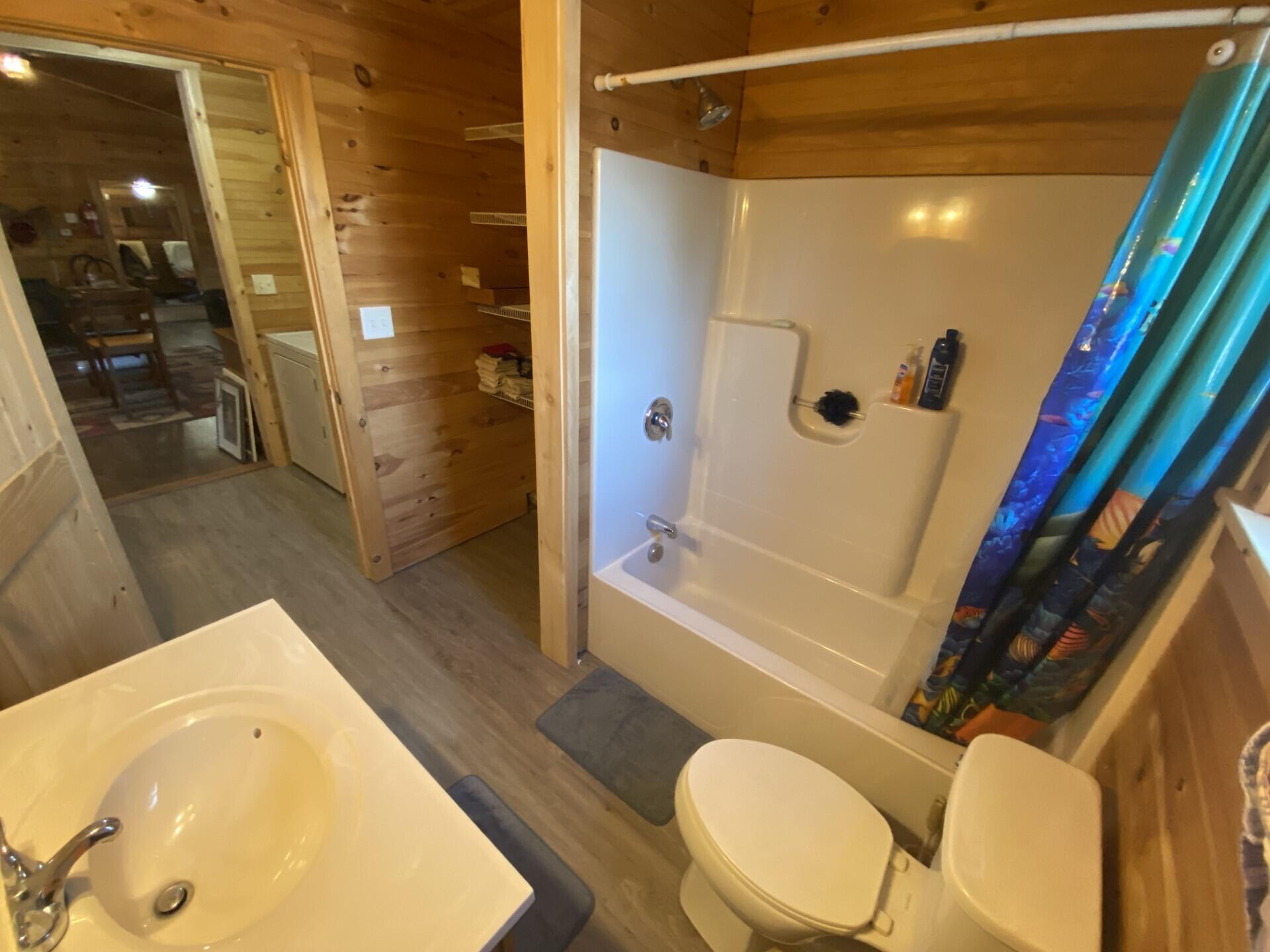 1518 Bucksmills Road