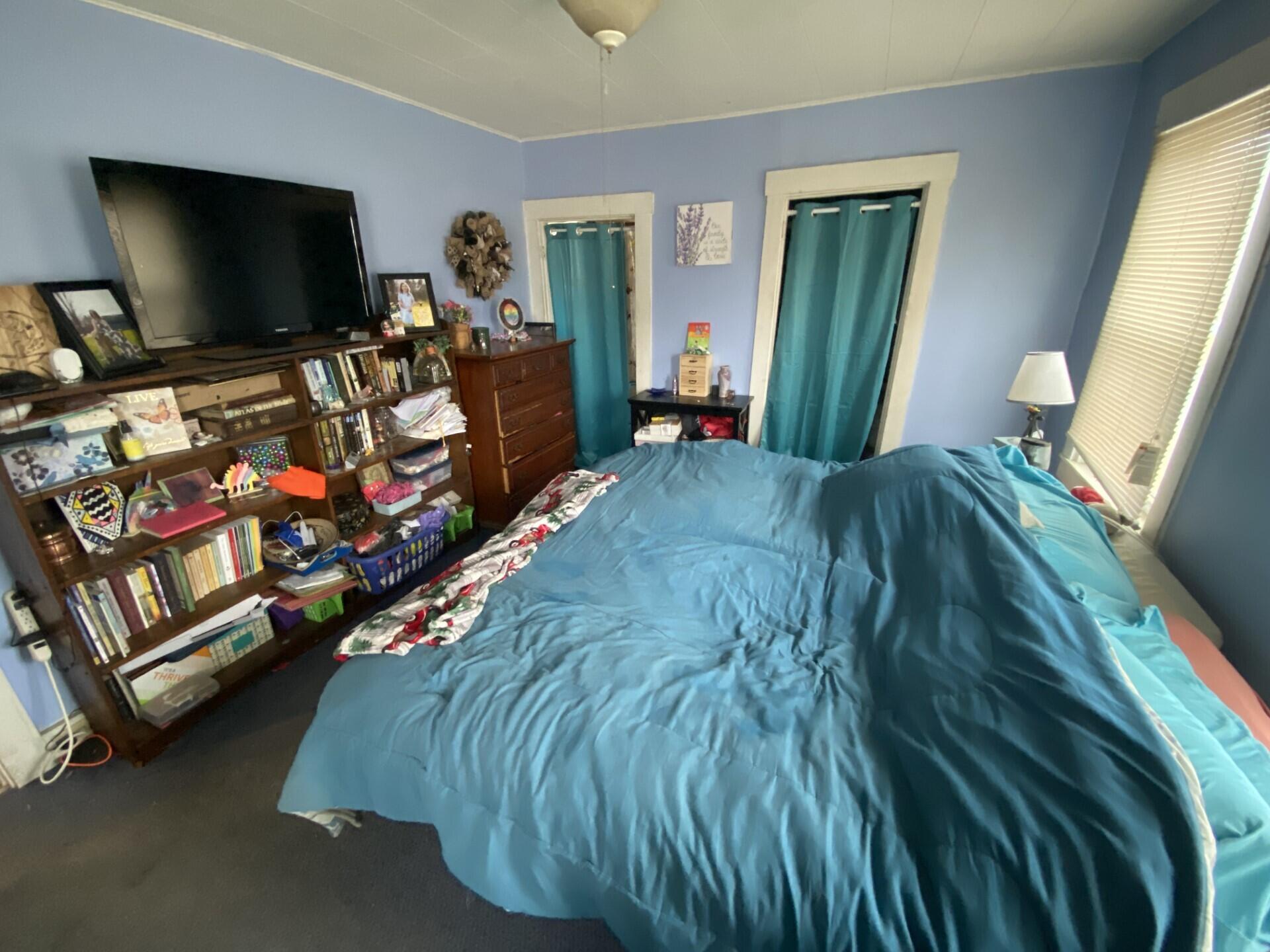 8 Hartland Road