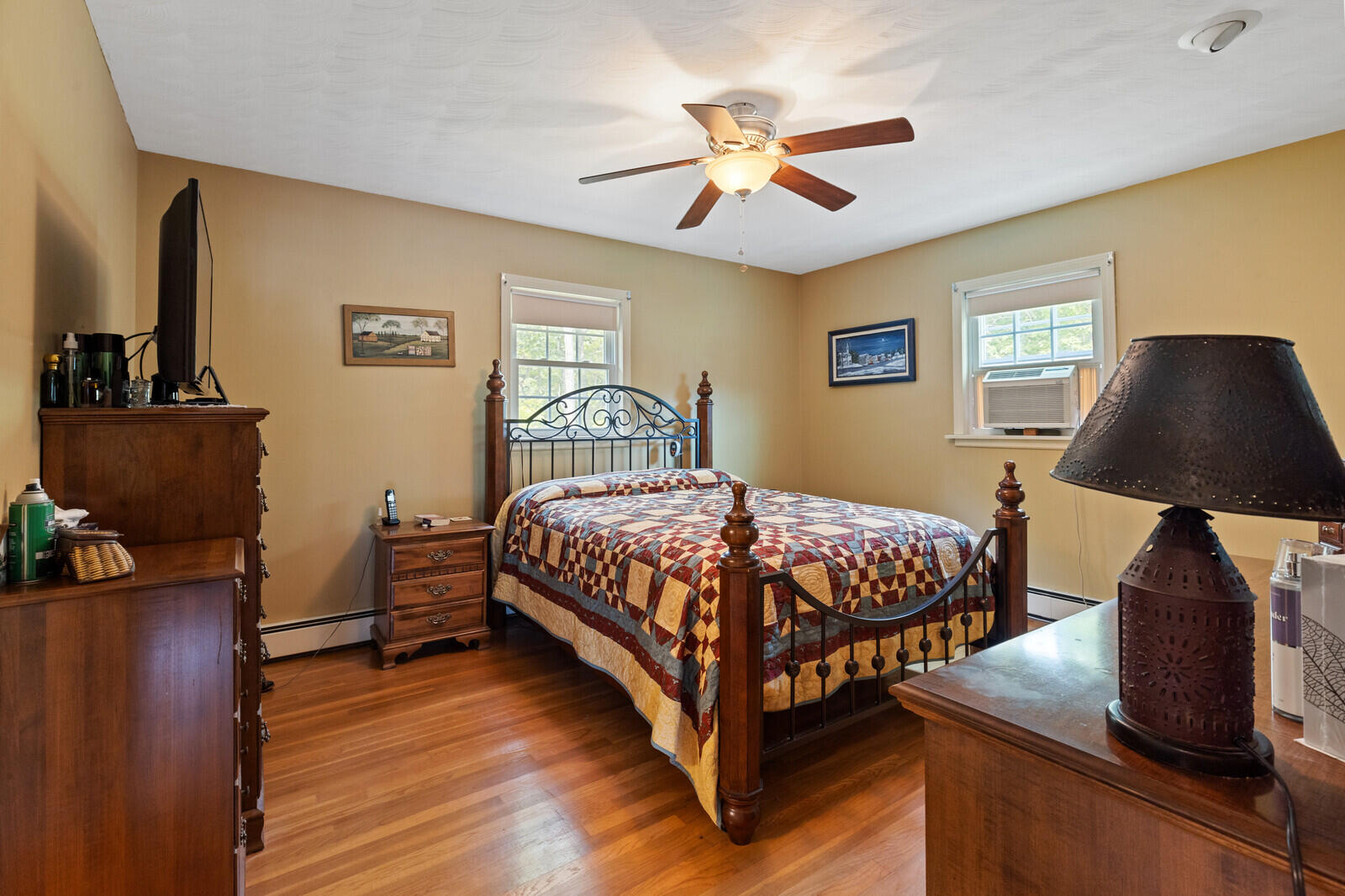 22 Smiley Avenue