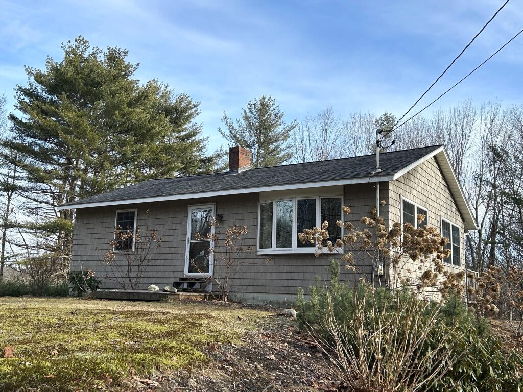 32 Winthrop Center Road