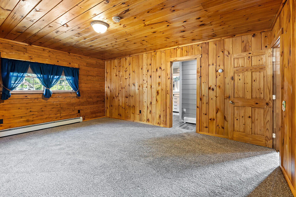 98 Waning Road