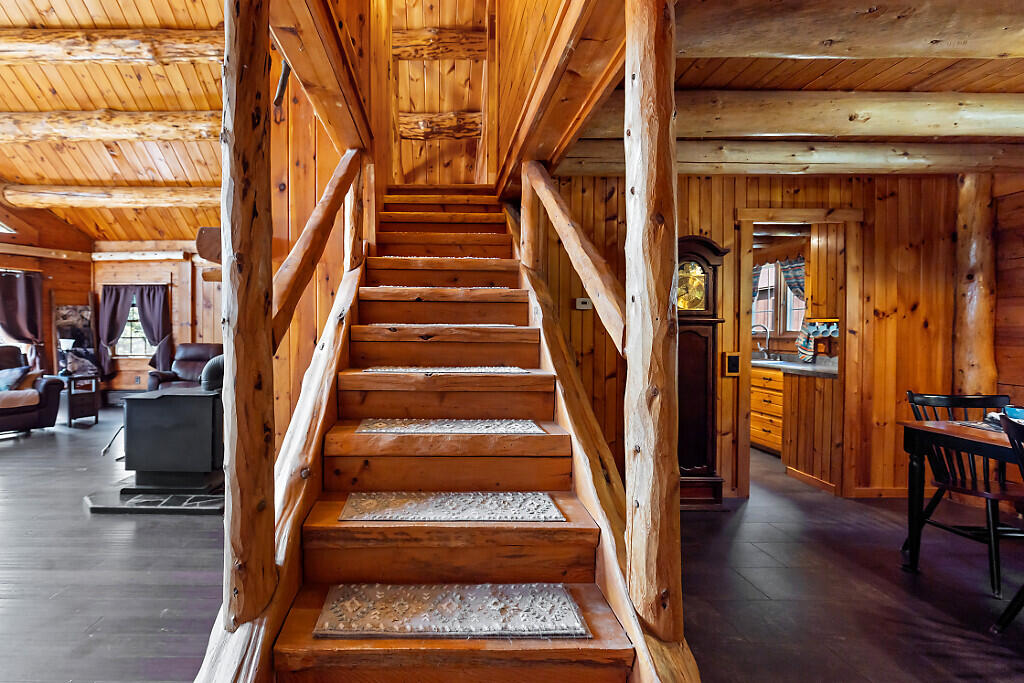 98 Waning Road