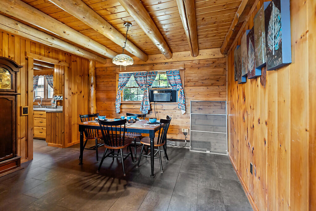 98 Waning Road