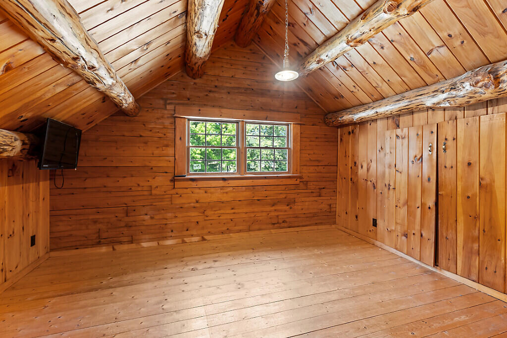 98 Waning Road