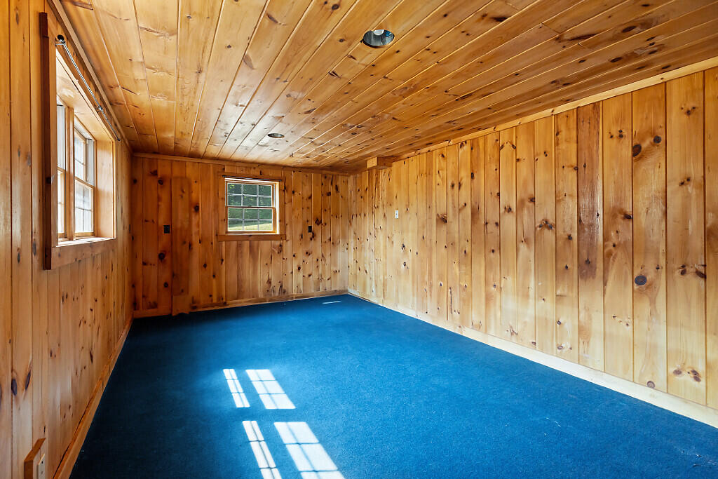 98 Waning Road