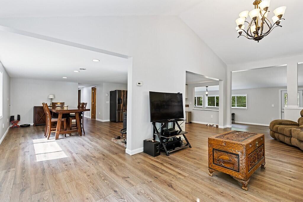 84 Sandy Point Road