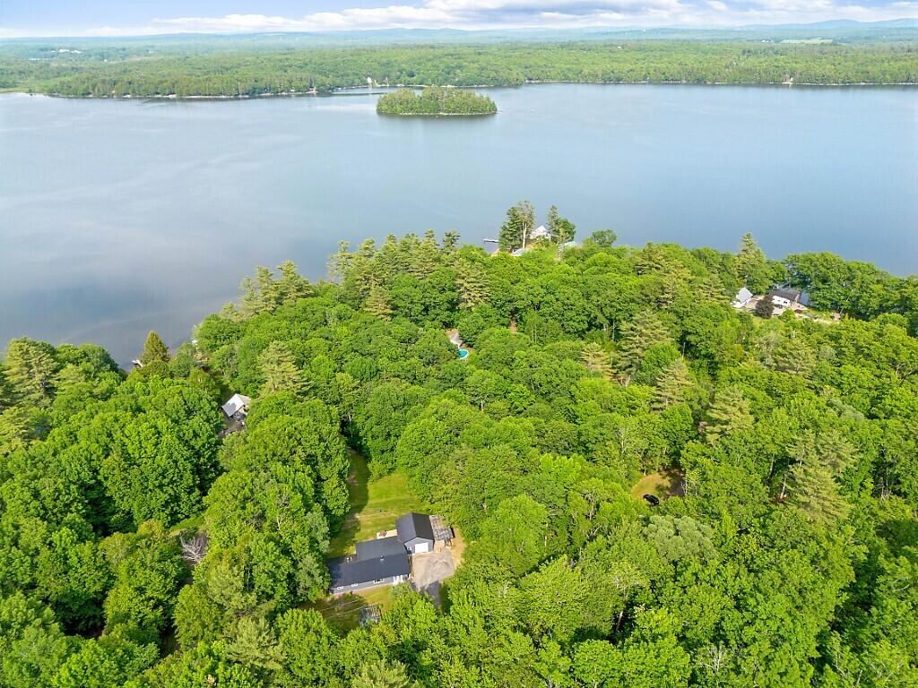 84 Sandy Point Road