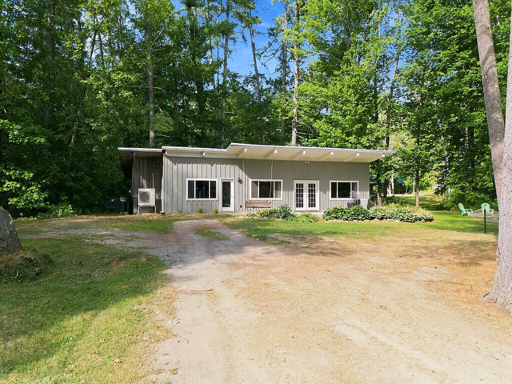 89 Windemere Lane
