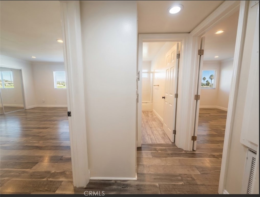 5354 Lindley 204