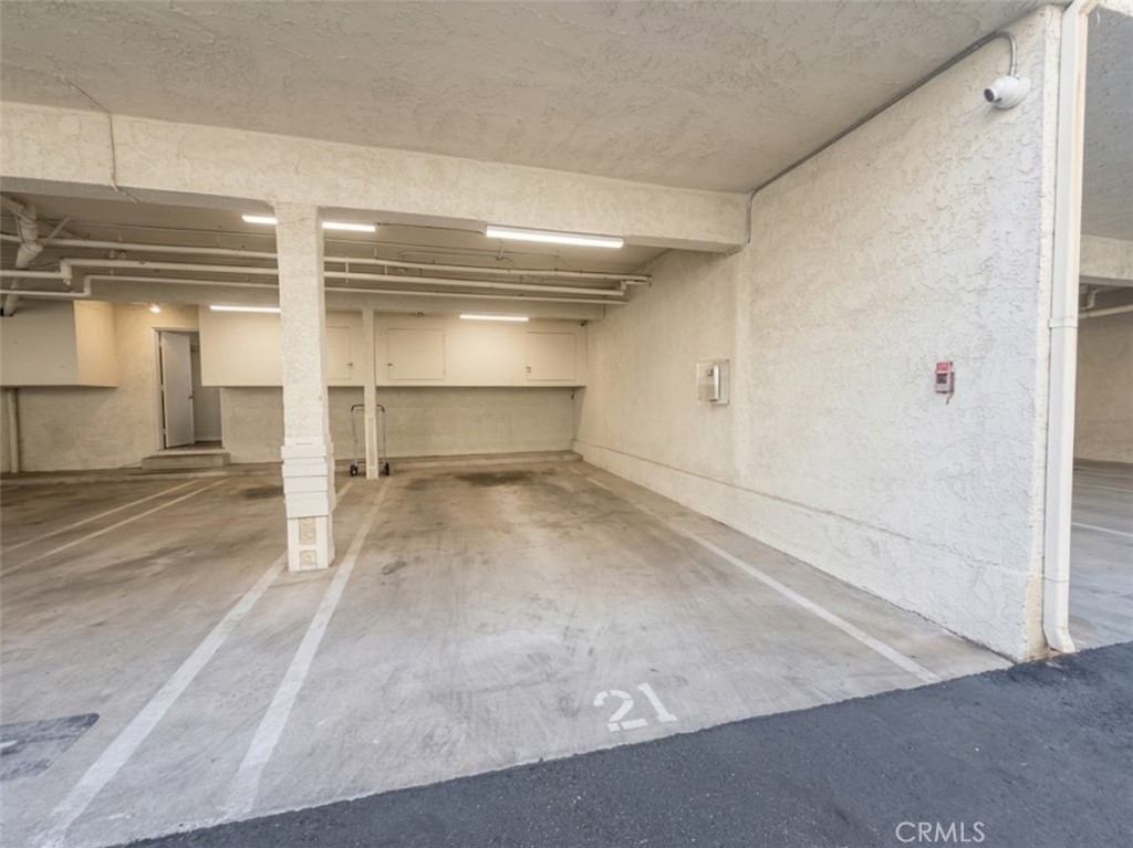 5354 Lindley 204