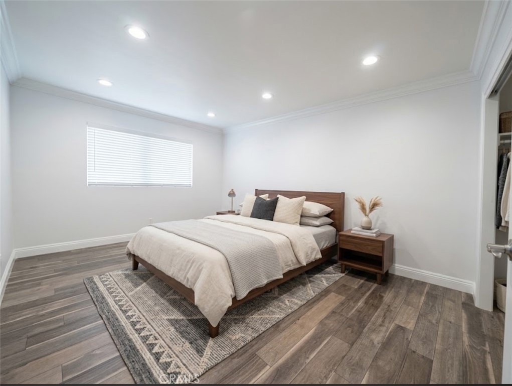 5354 Lindley 204