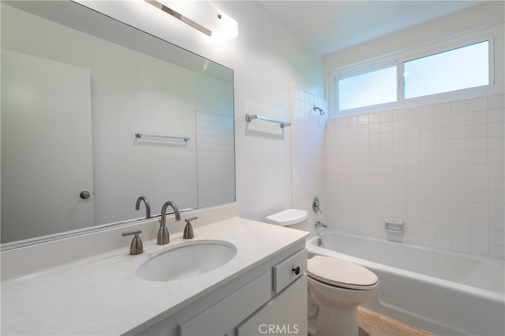 3633 Eddingham Avenue