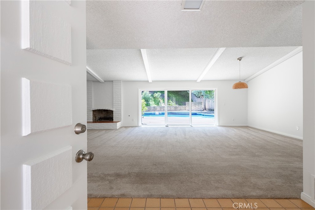 3633 Eddingham Avenue