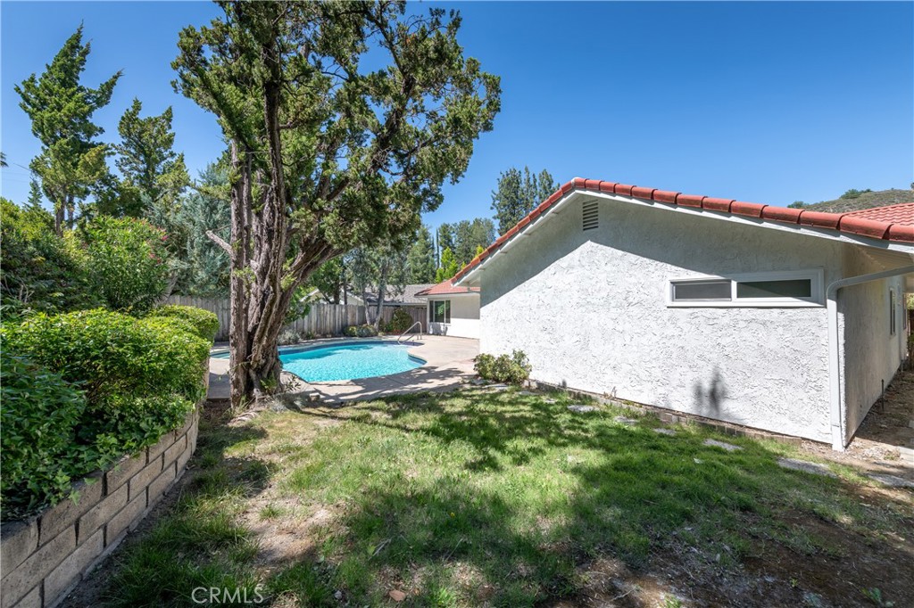 3633 Eddingham Avenue