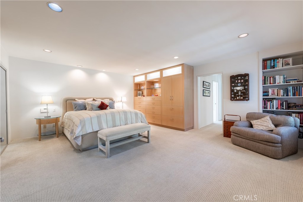 16303 Meadowridge Road