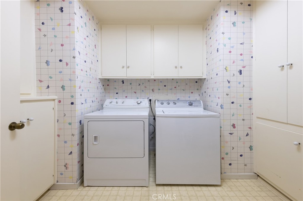 16303 Meadowridge Road