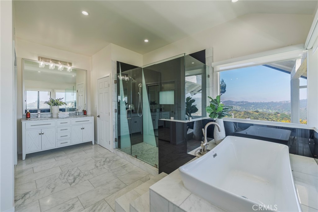 15541 Aqua Verde Drive