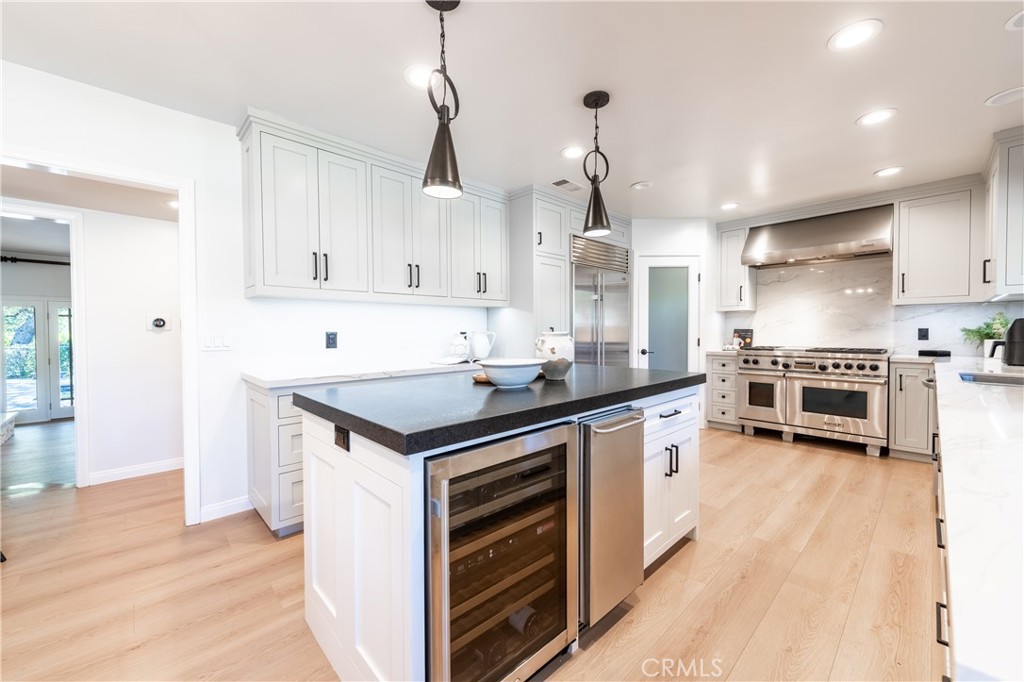 16314 Meadowridge Road