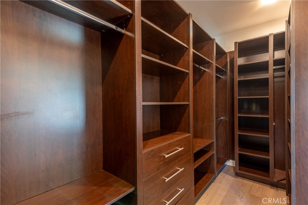 15053 Greenleaf Street