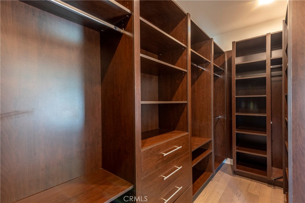 15053 Greenleaf Street