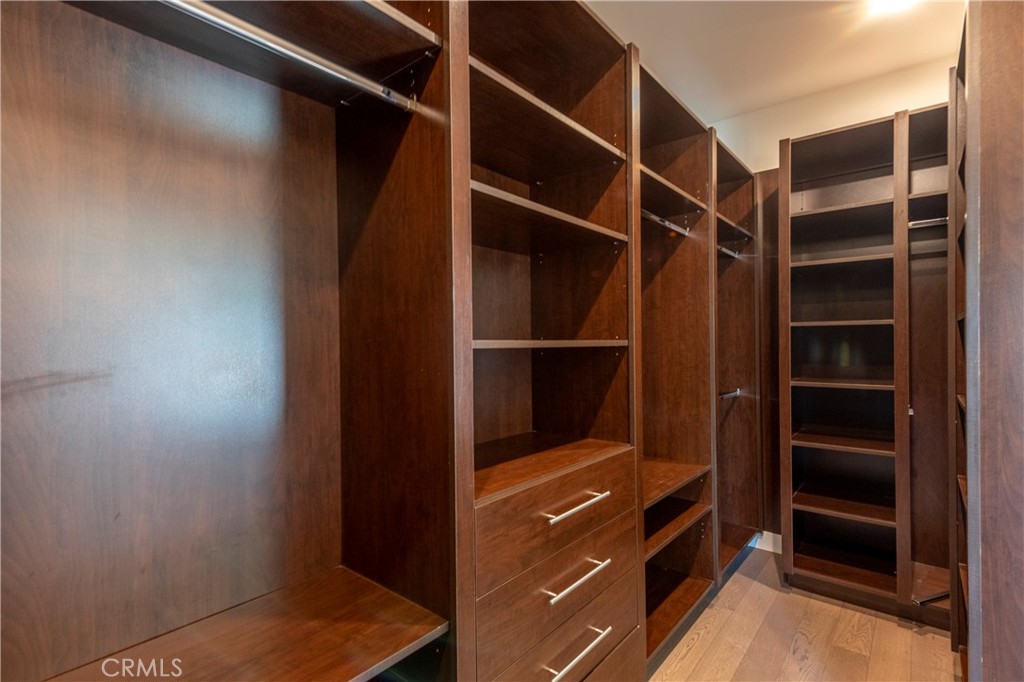 15053 Greenleaf Street