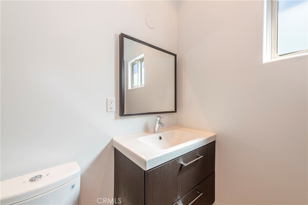 15053 Greenleaf Street