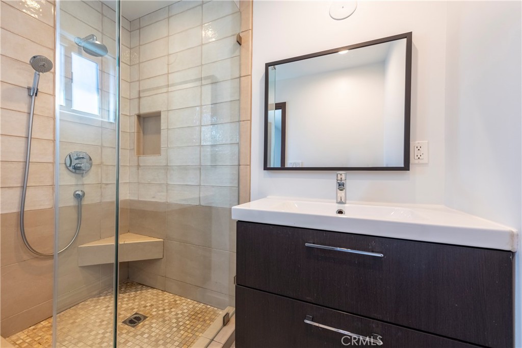 15053 Greenleaf Street