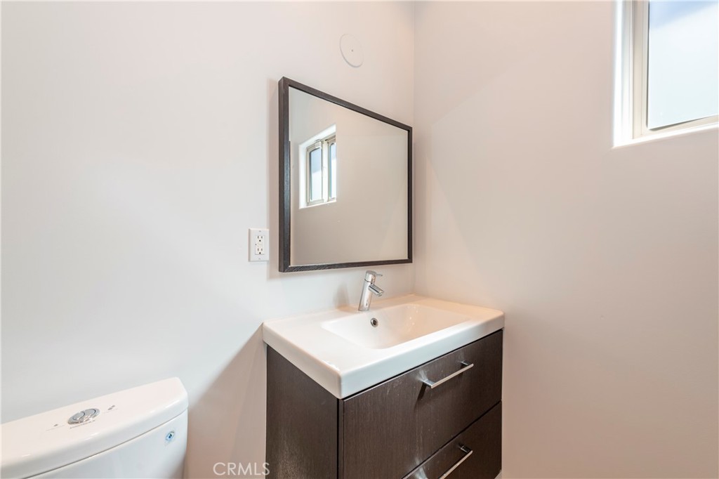 15053 Greenleaf Street