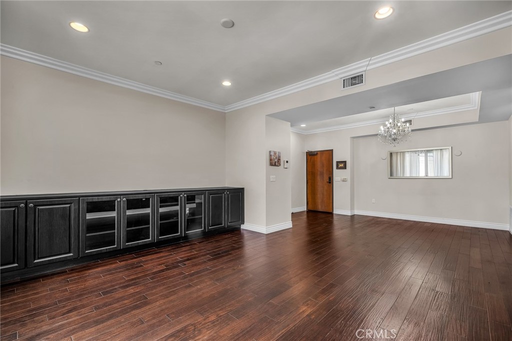 9049 Alcott Street 204